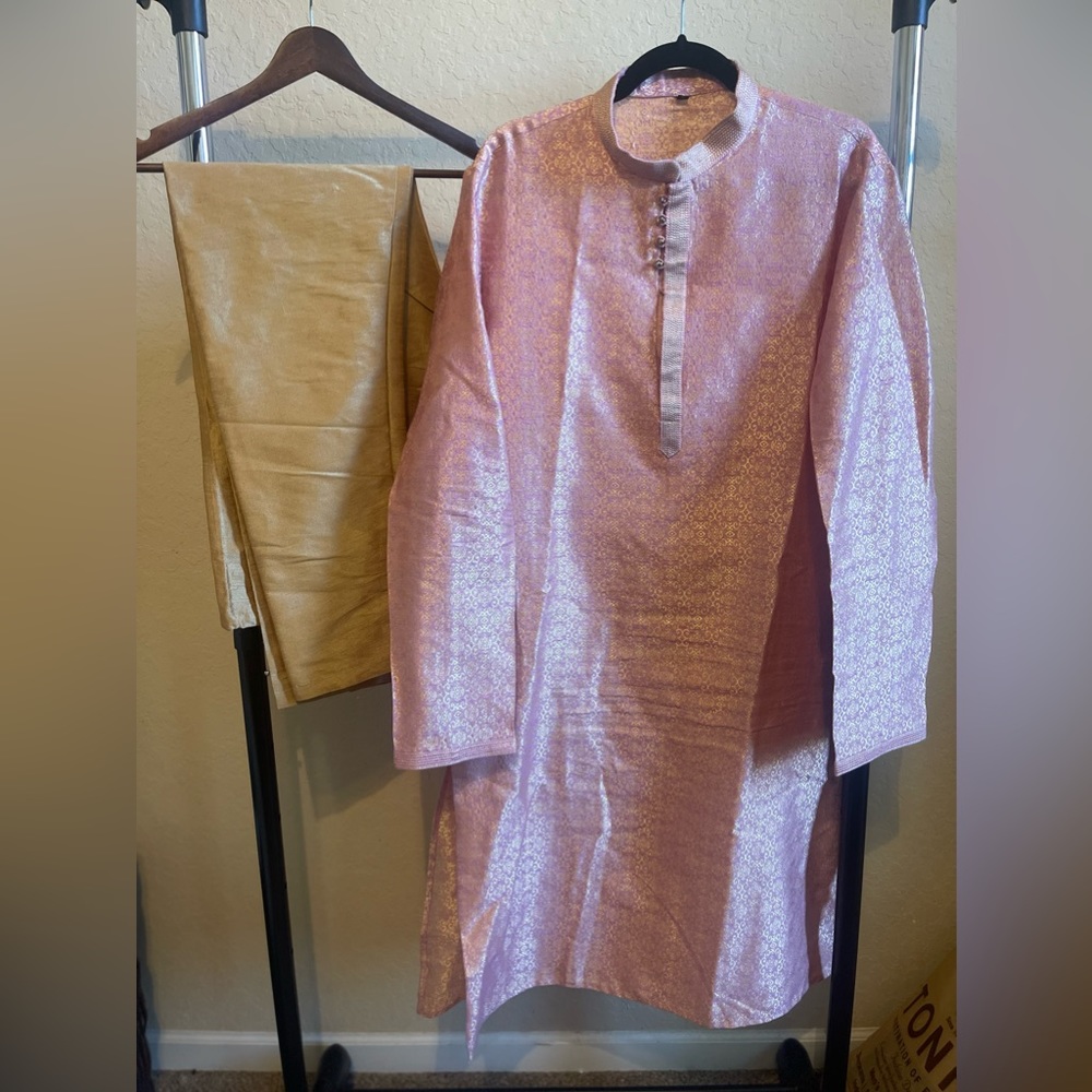 Men’s Kurta Pink and Gold Set with Pants size 42